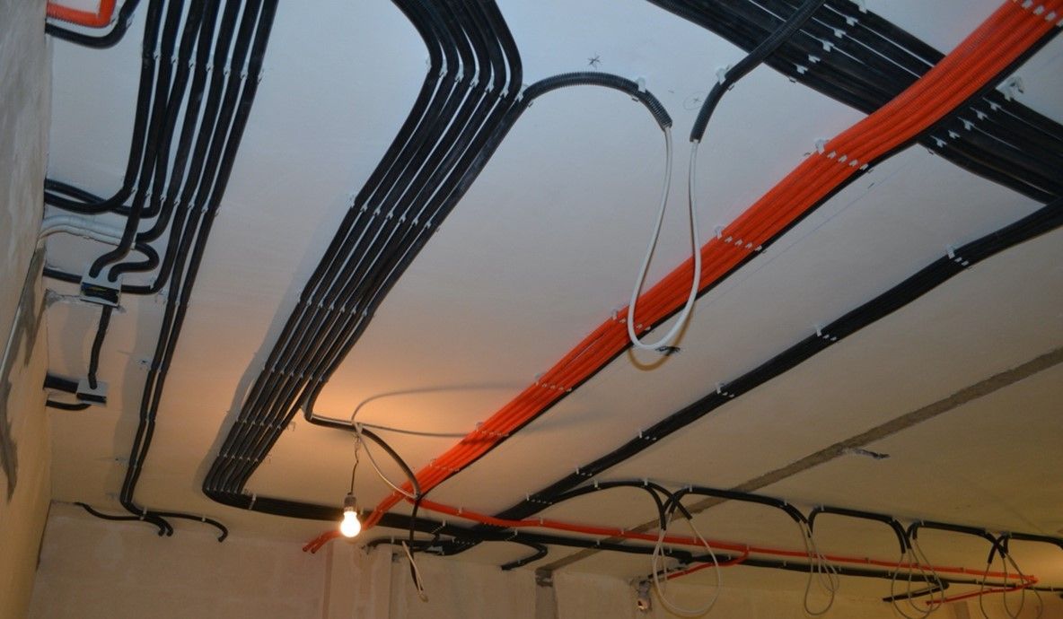 Методы прокладки кабеля в жилых помещениях